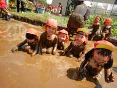 泥んこ祭り３の画像